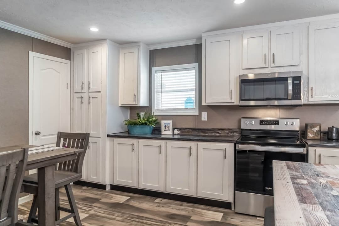 Ruby kitchen home features