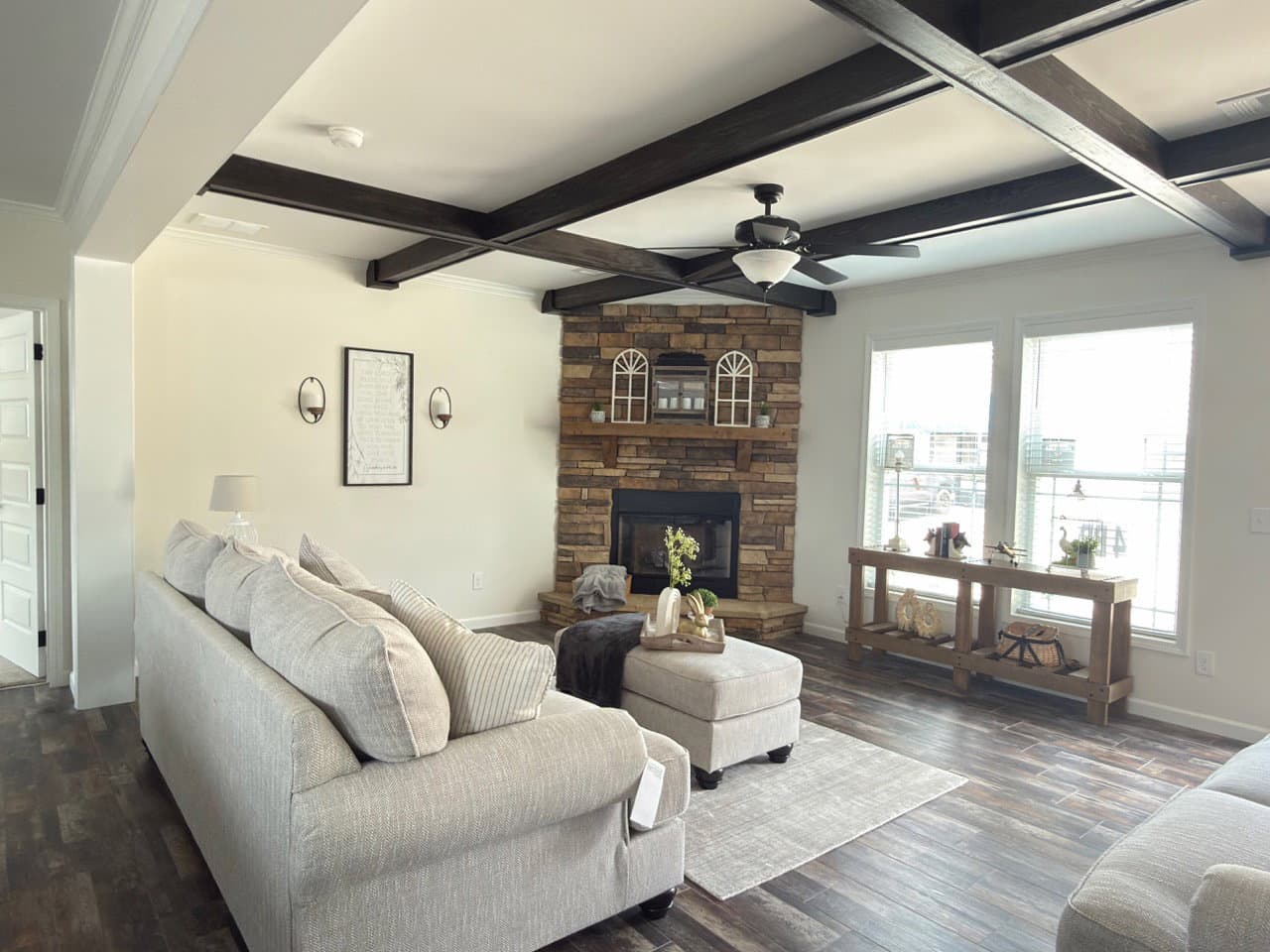 Orchard house (study) interior home features