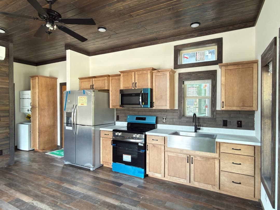 Cozy cabin kitchen home features
