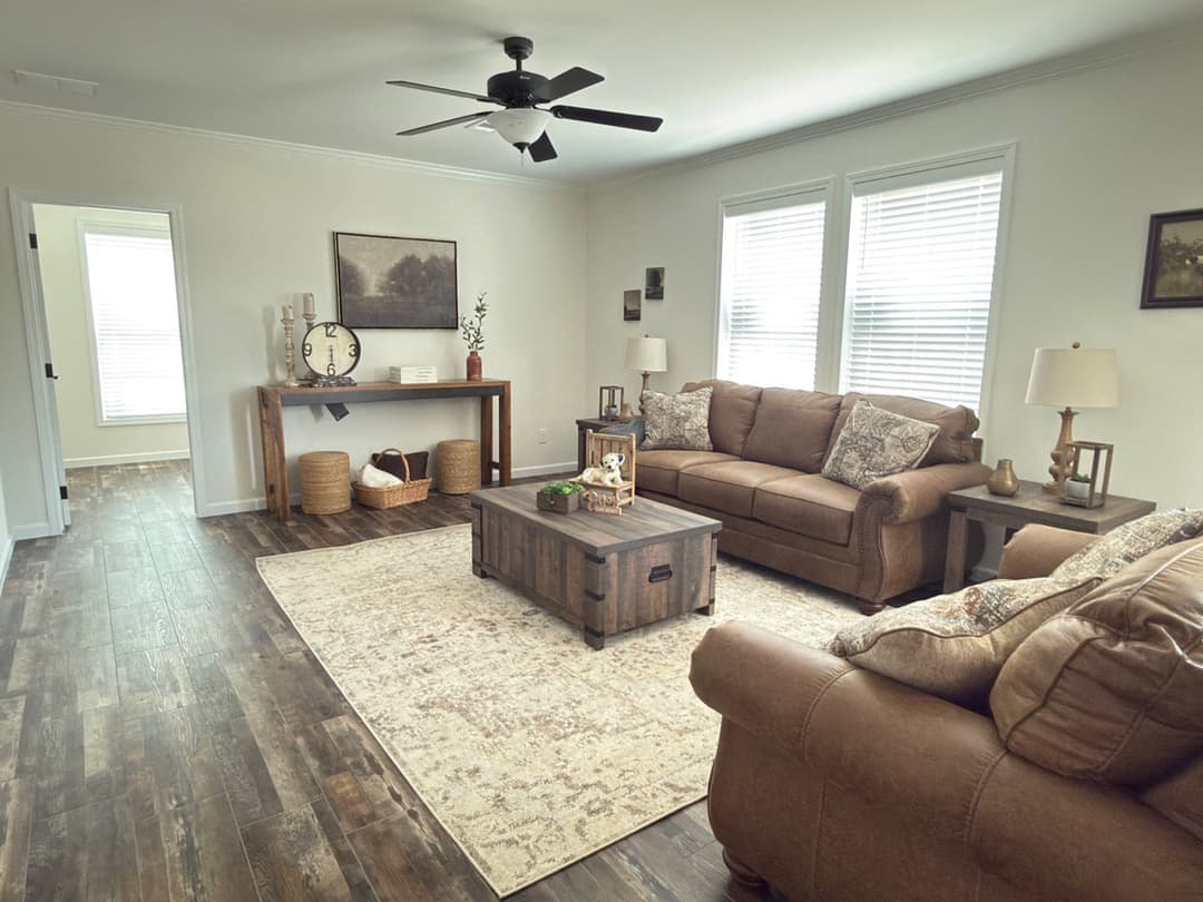 Orchard house (study) interior home features