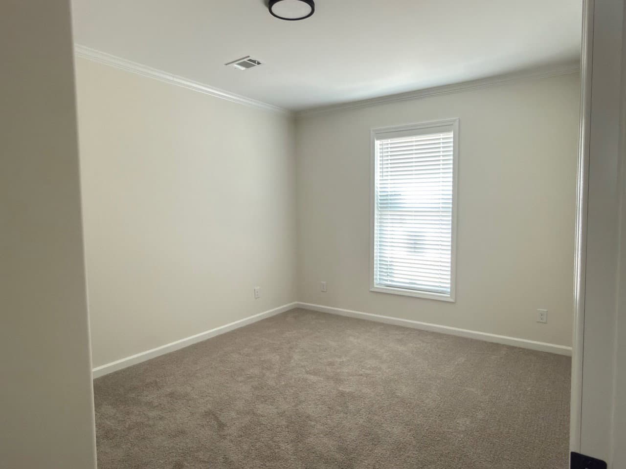 Orchard house bedroom home features