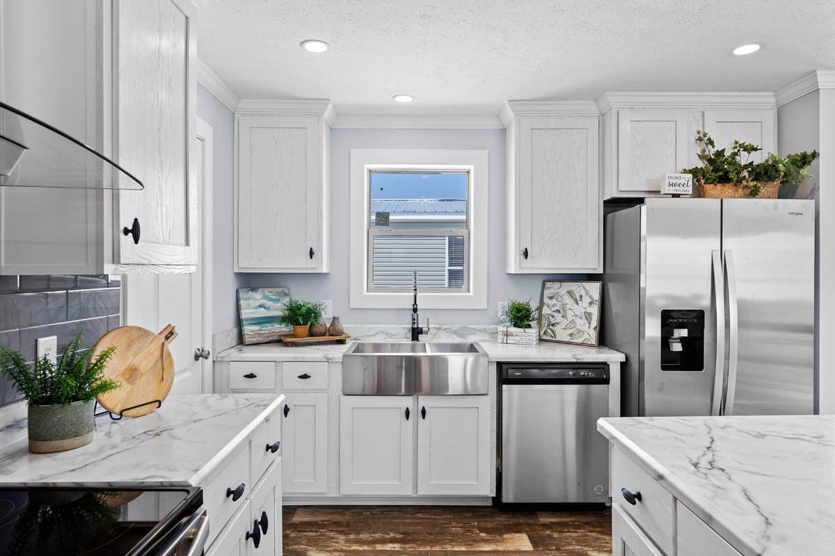 Mchann kitchen home features
