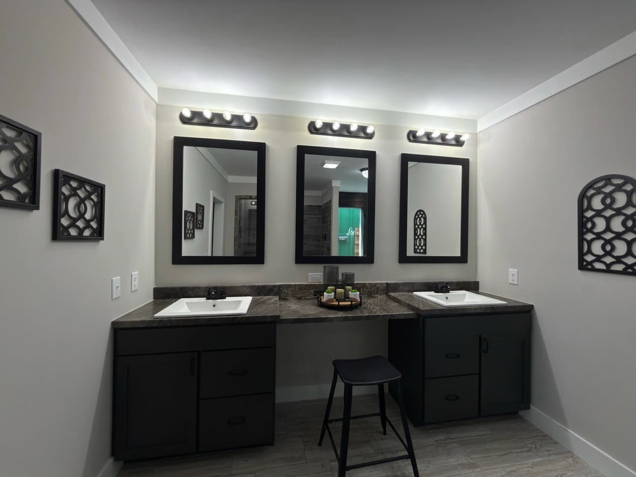 The barndominium bathroom home features