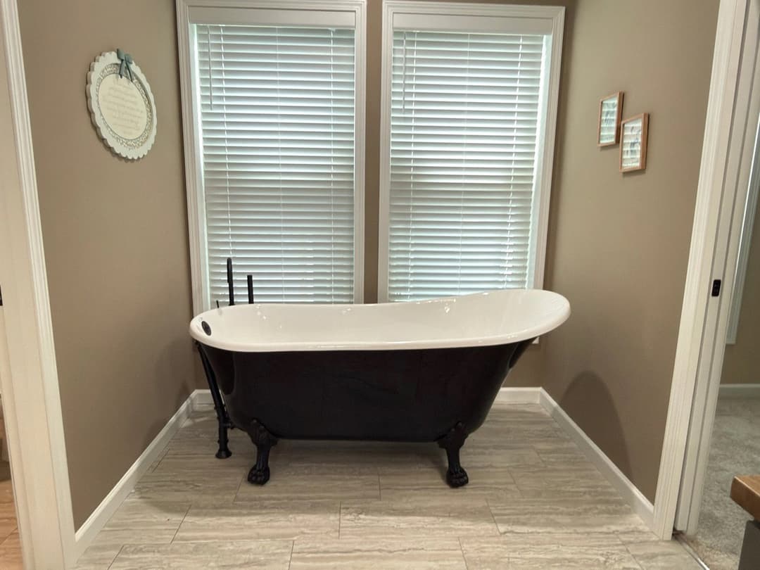 The clarkson jr. bathroom home features