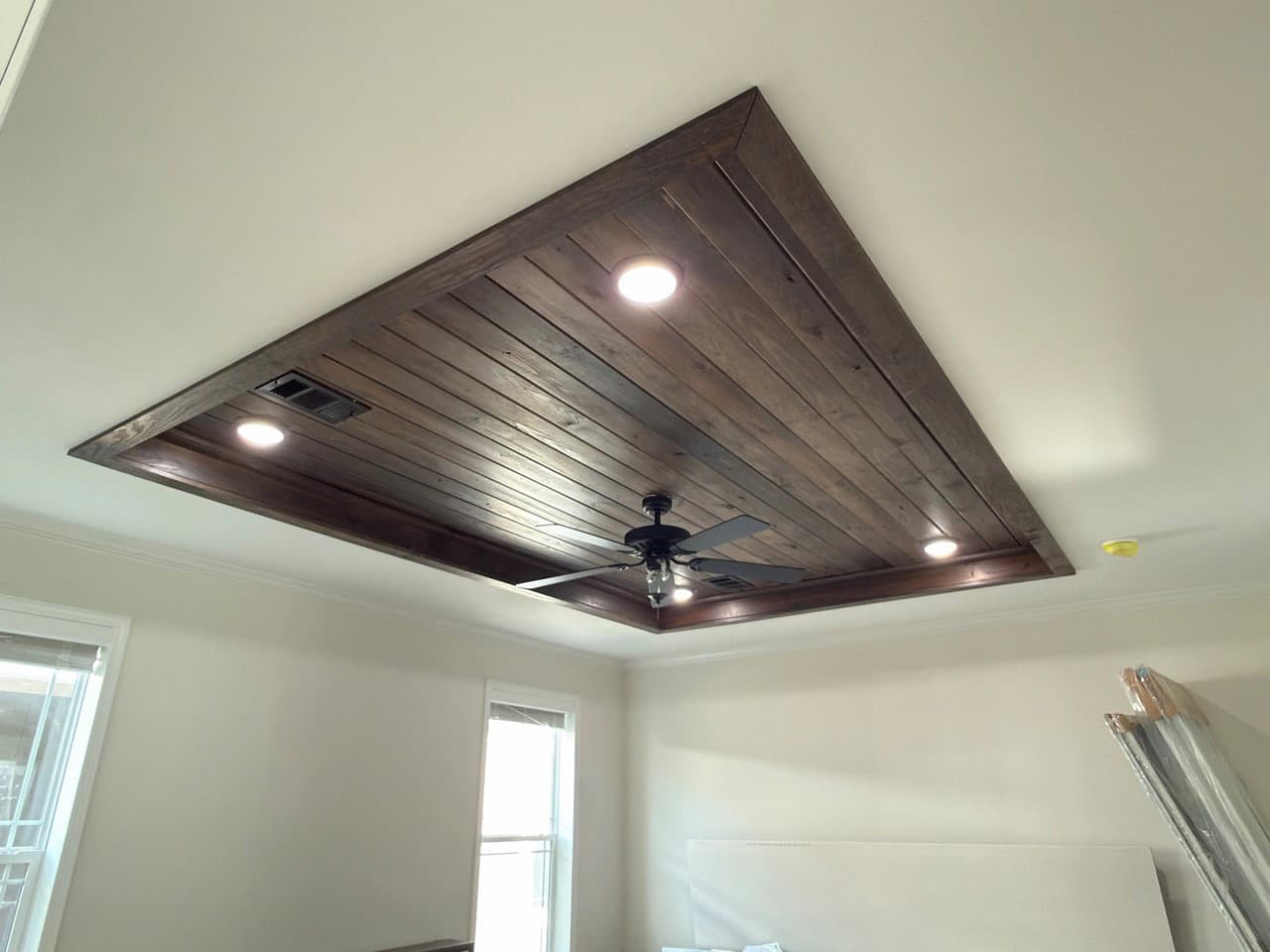 Aimon b 4br interior home features