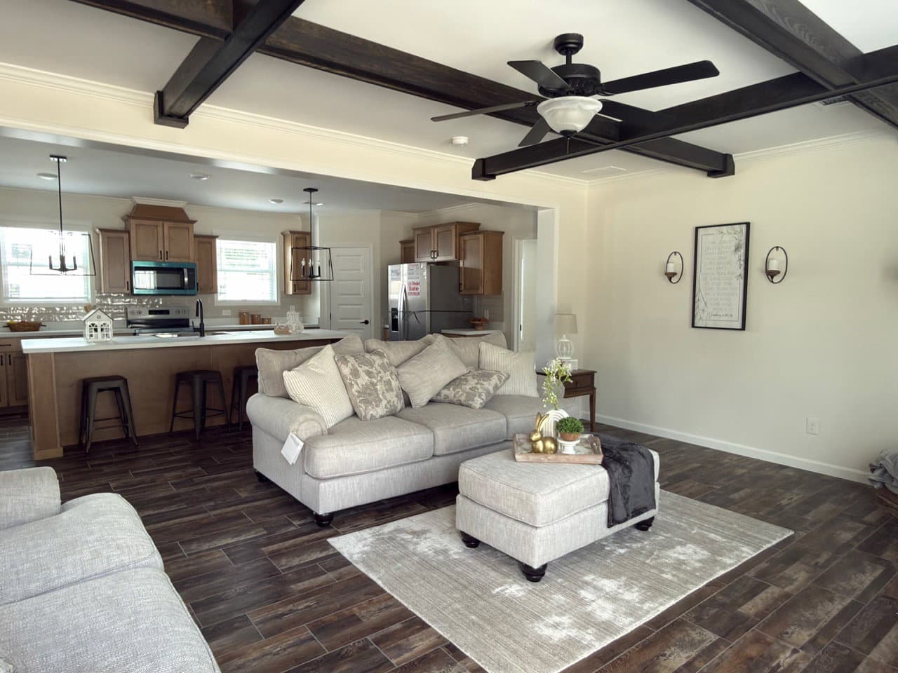 Orchard house (study) interior home features