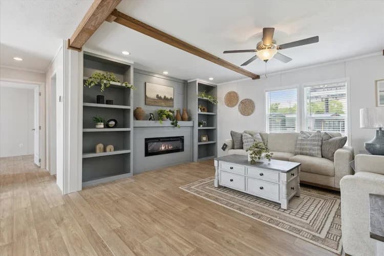 Fremont interior home features