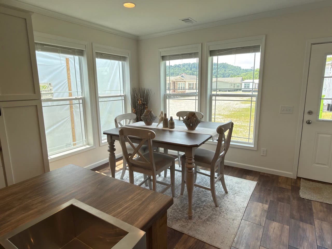 The haven b interior home features