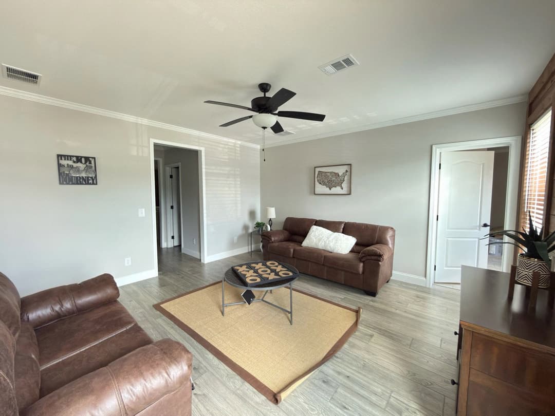 The anais interior home features