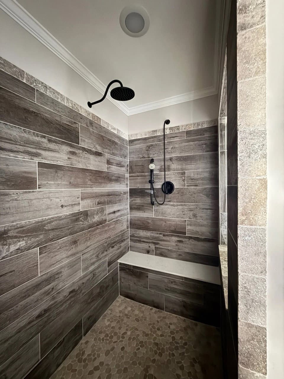 The anais bathroom home features
