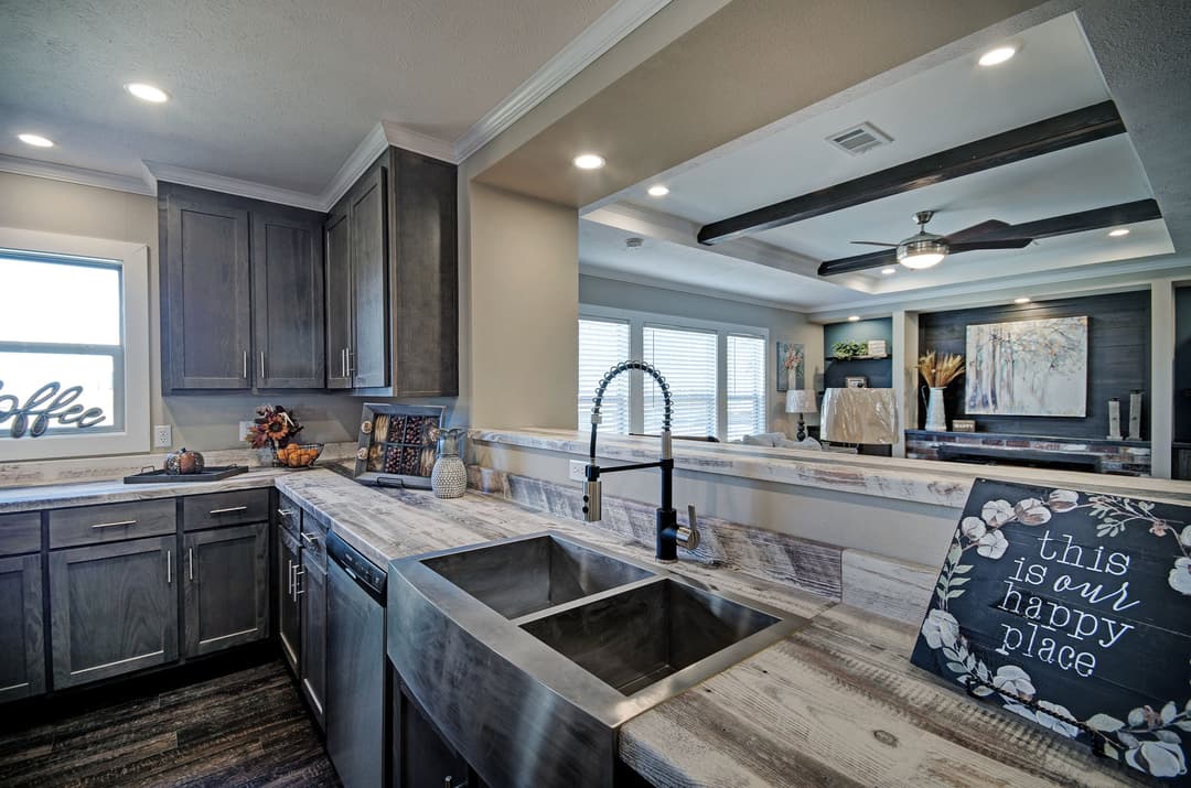Helicon kitchen home features