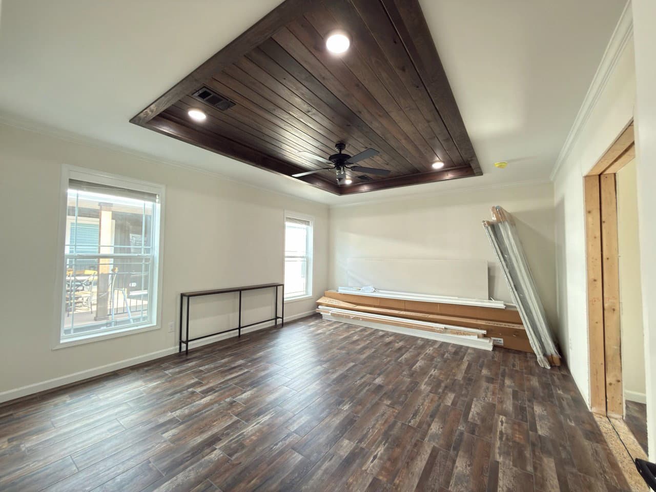 Aimon interior home features