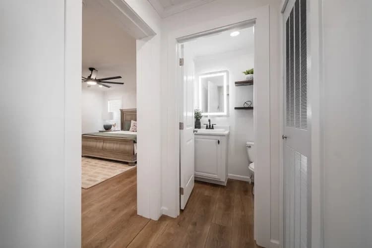 Sky harbor 2.0 interior home features