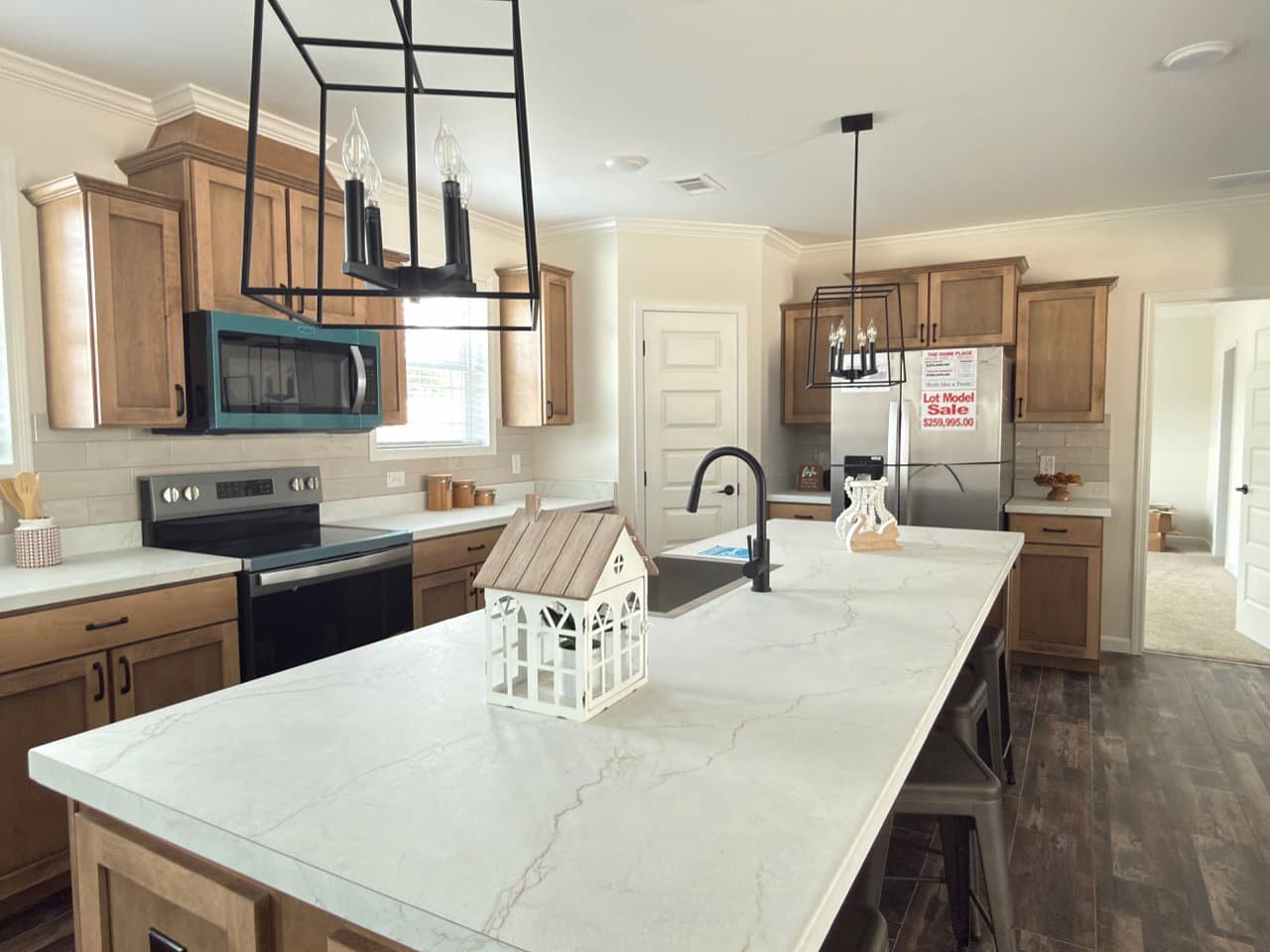 Orchard house (study) kitchen home features