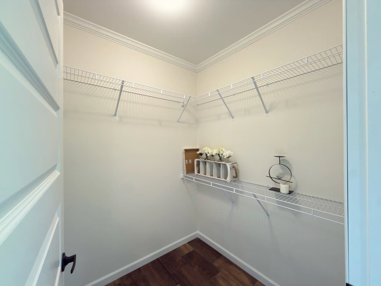 The haven b interior home features