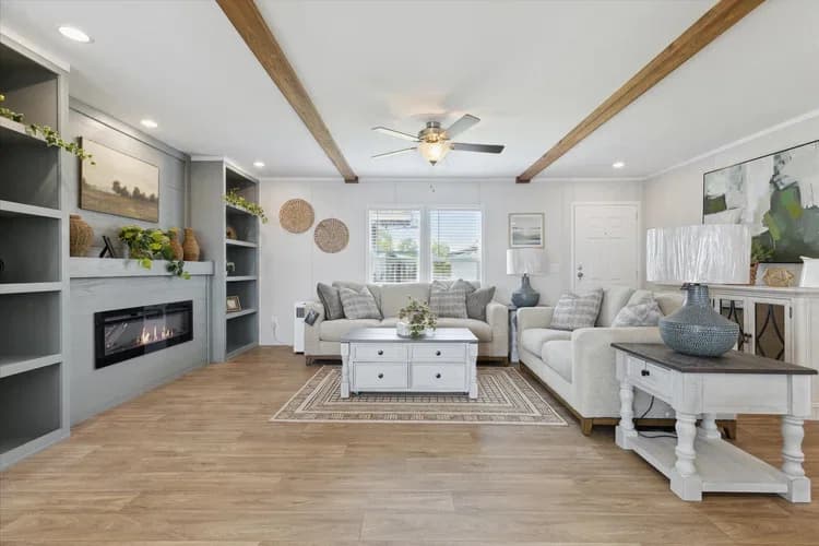 Fremont interior home features