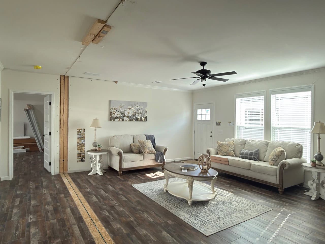 Aimon b interior home features