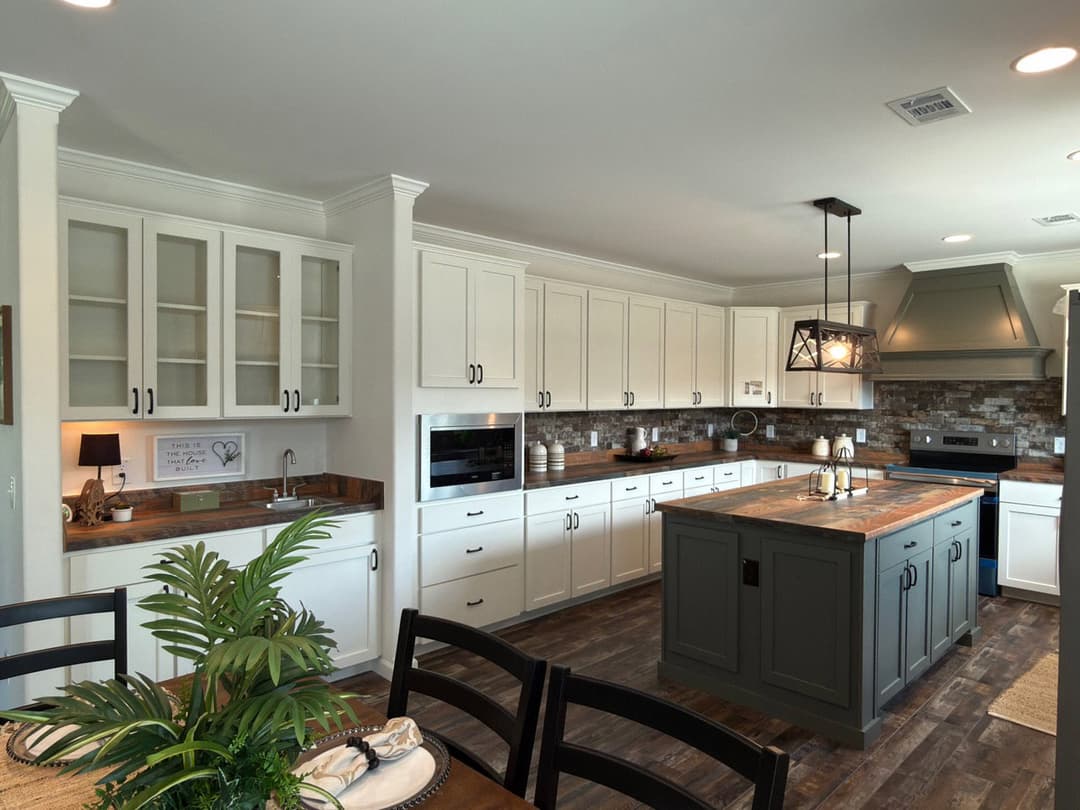 The clarkson kitchen home features