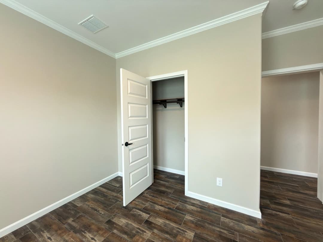 The taylor  bedroom home features