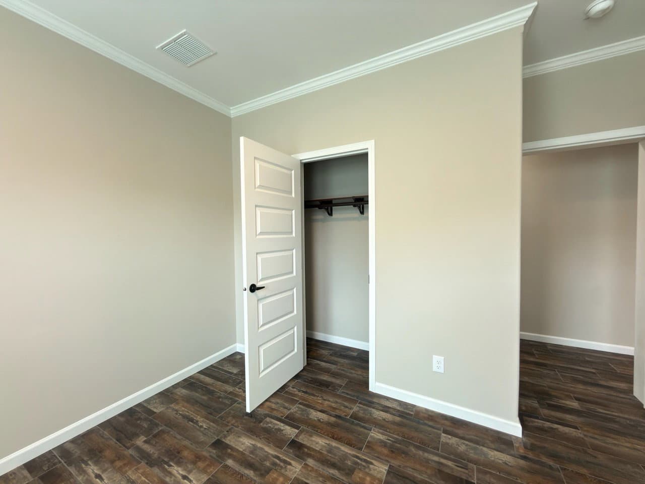The taylor  bedroom home features