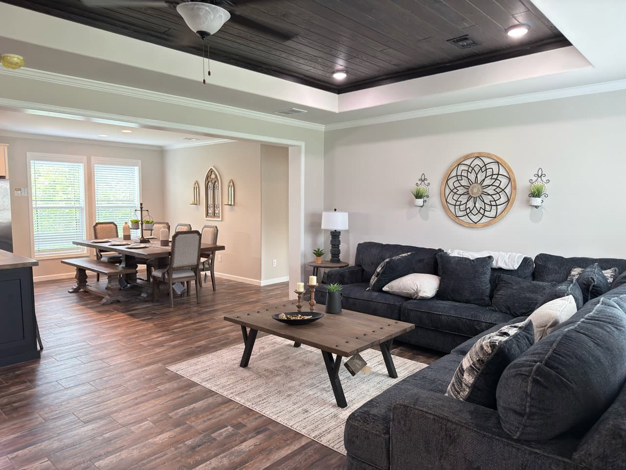 The woodside c interior home features
